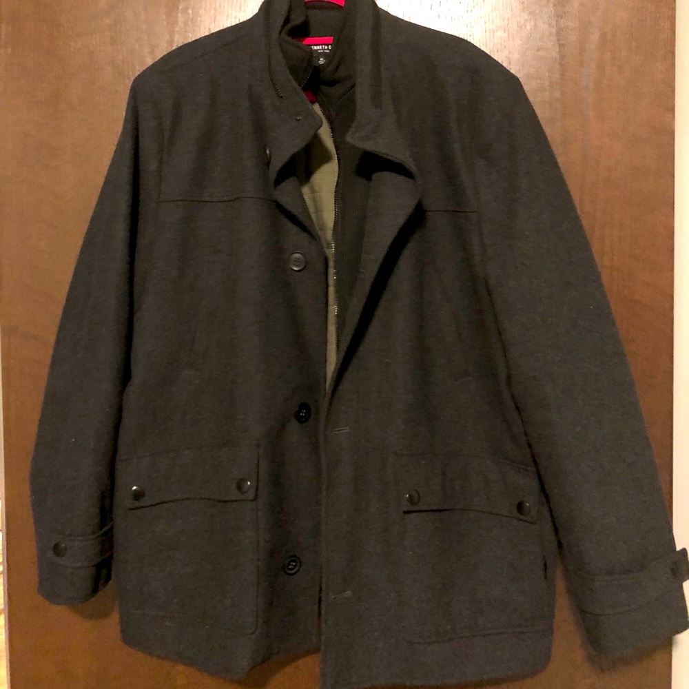 Hardly Used XL warm Kenneth Cole Men’s Coat